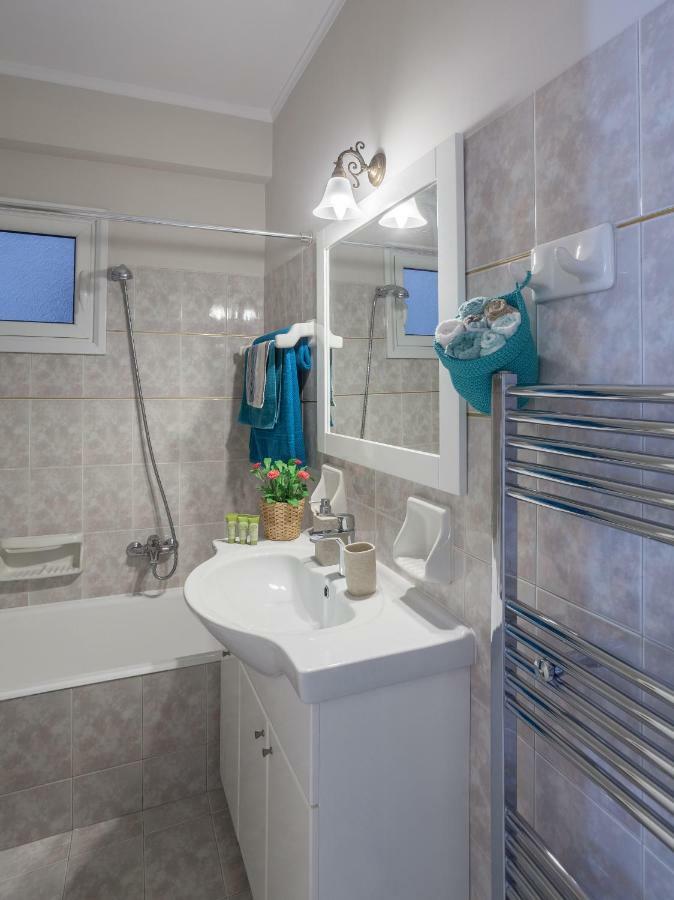 Athens Cozy Gem 2Br Apt - 200Mbps - 10 Min To Acropolis By Subway Extérieur photo