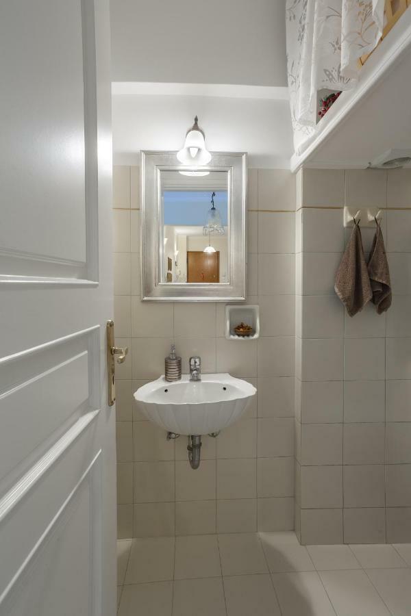 Athens Cozy Gem 2Br Apt - 200Mbps - 10 Min To Acropolis By Subway Extérieur photo